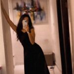 Shristi Shrestha Instagram - 👗 @pulchowk3 🧥 @kasa.kasastyle At @siwangiandrehan 🖤✨