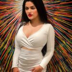 Shrutika Gaokkar Instagram - If we want to maintain true relation with someone always believe in what we know about them not in what we heard about them. Relations should be like two zeroes, when we try to add they are same. When we try to subtract they are again the same but when we try to divide it’s just impossible. Good relations are like needles of clock, they only meet for sometime but always stay connected.