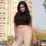 Shrutika Gaokkar Instagram - The law of universe Neither blesses us Nor punishes us. It only responds to the Vibrations of our Attitude. Happiness in life depends on how we Perceive it. That is why Some are Happy Beggars & Others are Sad Millionaires.