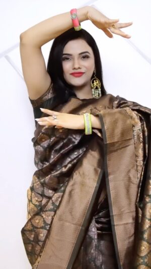 Shrutika Gaokkar Instagram - Saiyan dil me aana re 🤞🏻