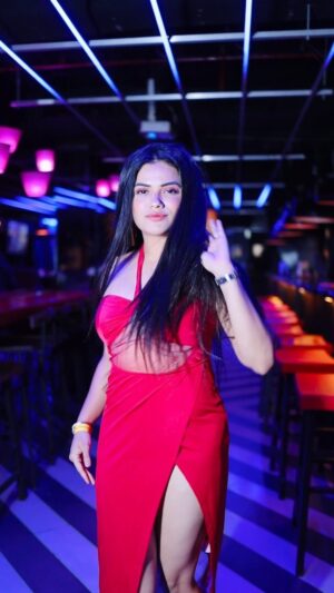 Shrutika Gaokkar Instagram - My song has reached upto 1 million views. Thank you all ☺️
