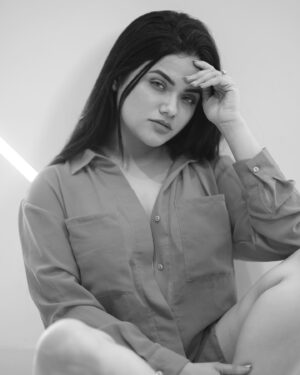 Shrutika Gaokkar Instagram - When we are on a misson for SUCCESS, we have to cross 3 stages -
INSULT
OPPOSITION
ACCEPTANCE.
Fools stop at the 1st,
Losers stop at 2nd,
Winners cross 3rd. 
What stage you want to reach ?