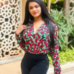 Shrutika Gaokkar Instagram - Praise a person as much as you like. But limit your words while criticizing because criticism is one loan that everyone is dying to return with huge interest.