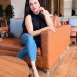Shrutika Gaokkar Instagram – “Your greatest display of 
strength and Character in life… comes at the time 
when you are able to 
help someone else-
while you are going 
through your own storm!”.