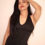 Shrutika Gaokkar Instagram - There is always another chance for everything in life, but the fact is that there is no chance of another life.! So dream it, live it, love it, enjoy it & stay connected to each other. 😊