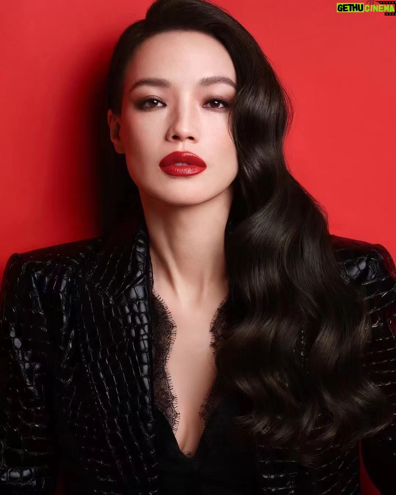 Shu Qi Instagram - 遇見 獨屬於己的感官表達 ❤️遇見 @tomfordbeauty 遇見那一抹紅🌹