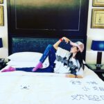 Shu Qi Instagram - 好不容易放了個假～ 酒店1⃣️日遊 吃飽喝足 睡覺💤 晚安安唷💕