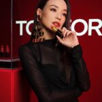 Shu Qi Instagram - #tomford絕色之境 #TOMFORD50朱砂痣# #TF16斯嘉麗紅#