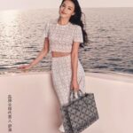 Shu Qi Instagram - 不小心瘦出了馬甲線🧐@Michaelkors