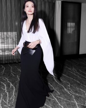 Shu Qi Instagram - 今日 尋她 🌹