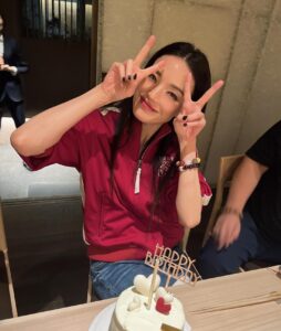 Shu Qi Instagram - 2023 4 16 天晴 ㊗️我生日快樂 願望都成真 🌹 謝謝愛我的你們💕 最後跟lay去追淚 🥳🥳🥳