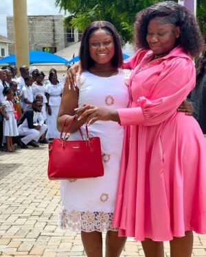 Shugatiti Instagram - Isaiah 42:3
Cc ama_portia2
#church