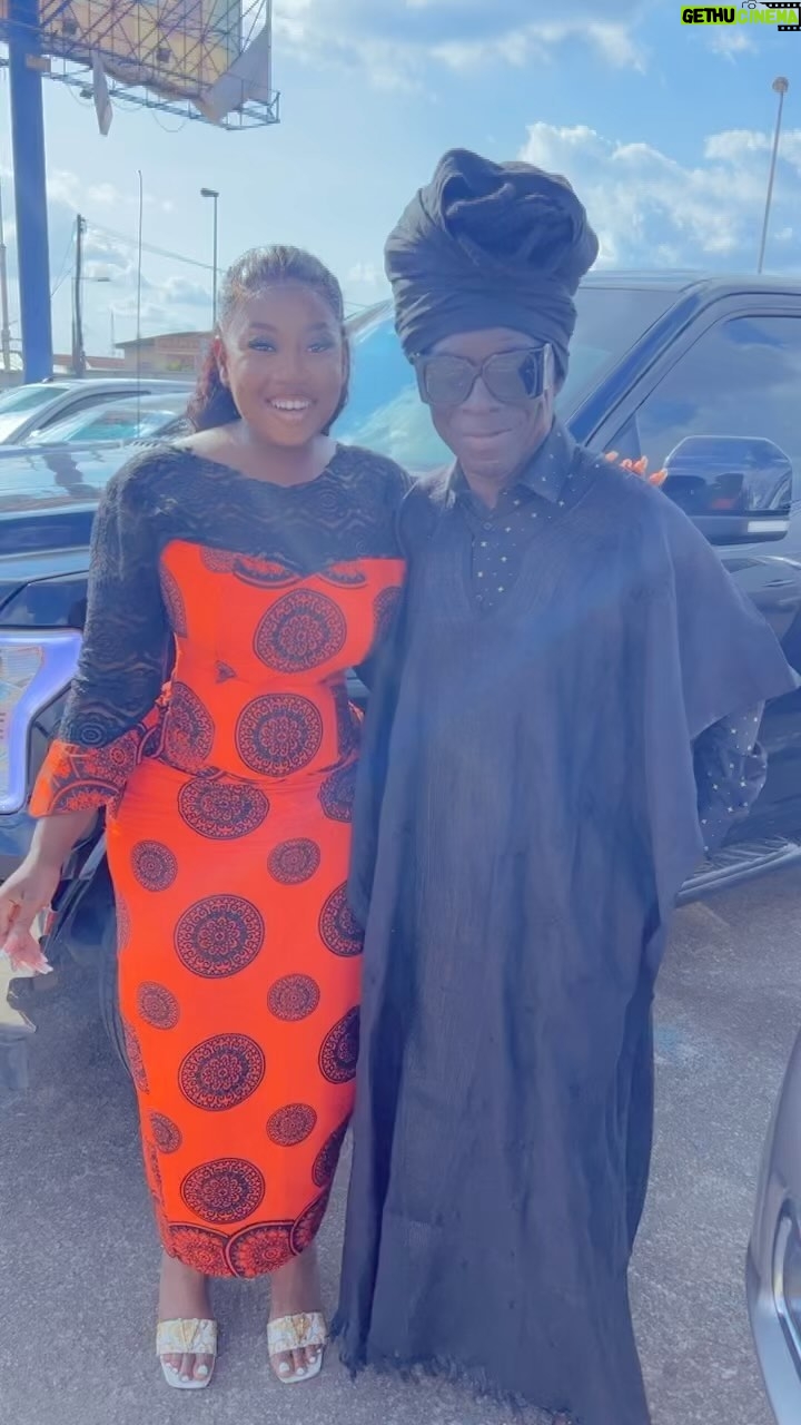 Shugatiti - 1.7K Likes - I met with the legendary @kojoantwimusic at @akwaboahmusic dad’s funeral