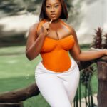 Shugatiti Instagram – I wouldn’t chase you because I’m the catch
Corset top @okodies_closet
#corset