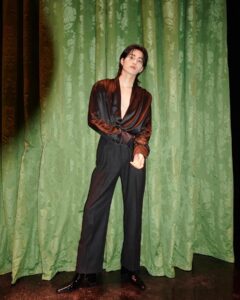 Shuzo Ohira Instagram - The god of elegance was there🇫🇷🥀 @ysl @anthonyvaccarello #saintlaurent