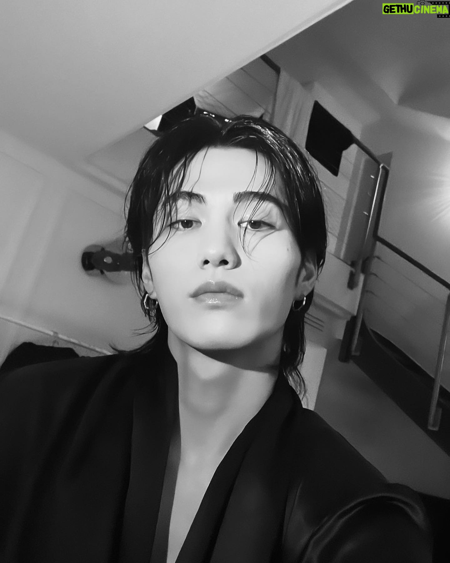 Shuzo Ohira Instagram - Thank you for having me 🇫🇷🥀 @ysl