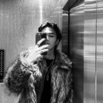 Shuzo Ohira Instagram - J'ai vraiment hâte de voir le défilé de mode de Saint Laurent.🇫🇷🥀