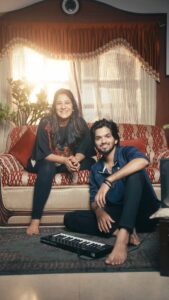 Shweta Mohan Instagram - Here is our version of the Iconic “thamarai Poovukum” ❤️🎵. It’s always so much fun to work with @_shwetamohan_ ❤️❤️. We loved doing this and hope you guys enjoy watching this😇 Credits Singer - @_shwetamohan_ & @official_harshavardhan Keys and Rhythm Programming - @official_harshavardhan Video credits Concept and direction - @_ajith.kumar_ Cinematography & Edit - @mah1sh Original song credits Movie - Pasumpon Composer - @vidyasagarmusicofficial Singers - @krishnachandran09 & @sujathamohanofficial Lyricist - @vairamuthuoffl #vidyasagar #vidyasagarmusic