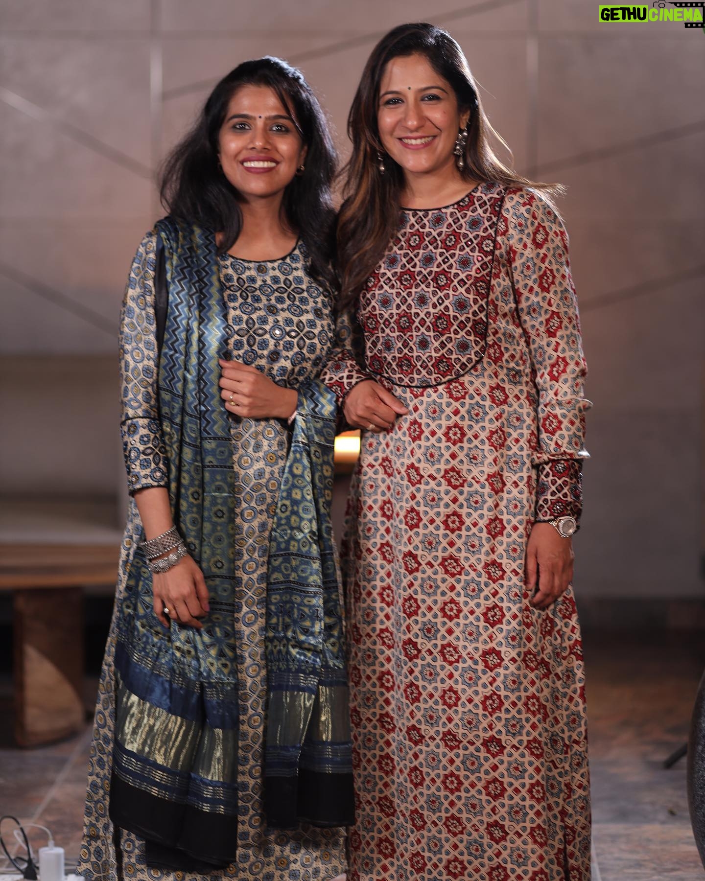 Shweta Mohan Instagram - Beautifully Indian! Exquisite Indian craftsmanship shines through in our Ajrakh Modal Salwar Set, meticulously handcrafted by the skilled artisans of Vedhika Design House. This celebration of our rich craft heritage showcases the artistry of handwork and the luxury of intricate detailing, empowering women with love and pride, like “Sthree” the anthem. Photography: @randheerkr #pinklipstickmovement #sthreetheanthem #VedhikaFashion #VedhikaTrivandrum #Fashion #kaftan #OnlineShopping #SareeBlouse #SareeFashion #EthnicWear #Stylish #Attires #Handloom #FestiveWear #SareeCollection #DesignerSarees #IndianFashion #women #womenpower #DesignerWear #ajrakh #indianwear #india #vedhika🔥#desi #modern #trivandrum #kerala #kurti #indianstyle