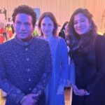 Shweta Mohan Instagram - Was excited all evening to perform at the #ARRLive concert in Delhi in front of the God of Cricket @sachintendulkar Sir and family 😍💥❣️ Enjoyed the concert so much!! Thank You @arrahman Sir , @btosproductions 🙏🏽💖