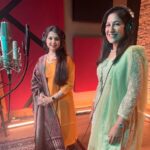 Shweta Mohan Instagram - Happy Birthday to one of the biggest musical icons of our times - @kaushiki_sings ji ... I adore her, respect her, admire her ... Can't wait for our song together to be released 💖🥳 Stay blessed , healthy and happy always with your wonderful family dearest Kaushiki ji 🙏🏽🙏🏽🎶🌟