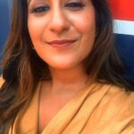 Shweta Mohan Instagram - #Shooting scenes from our new #independent song which is coming up soon !! 😉✨ Any idea what our song is about? Stay tuned to my socials for more updates ! #indiemusic #IndependentMusic #supportindiemusic #shwetamohandiaries @maithri_1111 @amoshputhiyattil @sharon_k_vipin @nasif_appu Music used in this reel : Best Friends Musician: Muzaproduction URL: https://pixabay.com/music/best-friends-12892/