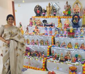 Shweta Mohan Instagram - #HappyVijayadashami
#HappyNavaratri
#Navaratri2023 

Thank you @_mangalyam_ for the beautiful saree