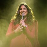 Shweta Mohan Instagram - Innum Konjam Isai Tour 2023 featuring Vijay Yesudas, Shweta Mohan and Haricharan Seshadri in Birmingham and London 🎶 Capturing the electrifying energy of the trio’s concert! 🎤🔥 From the heart-pounding beats to the soul-stirring melodies, they took the stage by storm. A night filled with music, passion, and pure talent. Witness the highlights of an unforgettable performance. 🎵✨ Event organiser: @ukeventlife Tour manager: @njadoonanan Outfits: @bridal__empire_parisdubai Band: @bennetandtheband Hosts: @anusrisnair @ranyajac Hair and Makeup: @jansika_s and @bridal__empire_parisdubai Promoter: @gowtham_gsz