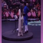 Shweta Mohan Instagram - Last week this time ... when #COLOMBO made us feel so loved 💞💗❤️💘💓💥🎉 Love you back so much , Colombo makkale... you guys are truly truly special 🙏🏽🙏🏽🎶🎵 Great memories from #IsaiEnumPainKiller with @srinivas_singer @unnimenonsinger @vijayprakashvp @saindhavi_prakash @rjvijayofficial A magical evening organised by @getwineventsentertainment #tribute @sujathamohanofficial 💗 #shwetamohandiaries #shwetamohanlive