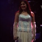 Shweta Mohan Instagram – Bespoke outfits by @ras_collective @abisubz 🙌 
Loved wearing them 💖

Wonderful clicks by @gowtham.ayyappan

#ARRLiveInConcert #shwetamohanliveinconcert 
#ConcertStyling