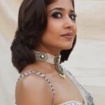 Shweta Tripathi Instagram - बिजली ⚡️ गिराने मैं हूँ आयी कहते हैं मुझको.. Wearing and celebrating @jade_bymk Jewellery @jadaujewellerybyfalgunimehta Beauty & mane @sofiexhmu___ Styled by @who_wore_what_when 📸 @sagarmohite96