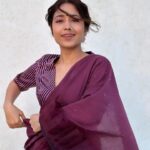 Shweta Tripathi Instagram – Sun aur main, dono set ✅

Beauty & mane magic @sofiexhmu___ 
📸 by my ⭐️ @hriyamarfatia 

@netflix_in @bhansaliproductions  #Heeramandionnetflix #Premiernight #SustainableSundari 👸🏽✨