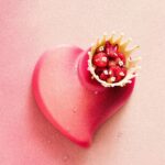 Shy’m Instagram – 👑 L’entremets « Reine de Cœur » est l’occasion de partager un message solidaire pour soutenir l’association @princessemargot_officiel. 
 
En créant en 2012 l’association Princesse Margot, au-delà d’un merveilleux hommage à sa fille Margot, Muriel Hattab s’est donnée pour missions d’accompagner les enfants atteints de cancer et d’aider les familles à traverser l’épreuve de la maladie. À travers des animations et des moments de partage, les bénévoles de l’association apportent une bouffée d’air frais aux jeunes hospitalisés, offrant ainsi des instants de joie et d’évasion au cœur de leur combat.

📍Pour soutenir les actions de l’association Princesse Margot, rendez-vous sur https://princessemargot.org/

#princessemargot #association #reinedecoeur #collaboration #fetedesmeres #shym