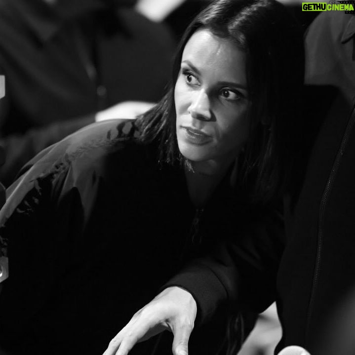 Shy'm Instagram - Saisir et immortaliser l’intime avec pudeur et poésie… Les vrais coulisses par Yves Mayet 💐