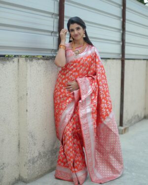 Shyamala Instagram - Get endless elegance via #saree 😊  This beautiful saree from @anvitha_collections  Makeup : @vinod_bridelmakeupartist  Hair : @elegantbridalmakeovers