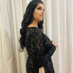 Shyamala Instagram – Styled by @impriyankasahajananda
Outfit @_anjali_jha_____ 
Accessories @kushalsfashionjewellery

#styledbypriyankasahajananda
