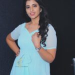 Shyamala Instagram - @syamalaofficial When Mrs. Syamala is hosting, everyone enjoys it because of her infectious smile. Not only is she a charming host, but she's also a brilliant actress, showcasing her talent in movies. 💕 #filmcombat #syamala #host #anchor #tollywood #eaglemovieevent #celeb #actress #celebrity #cute #smile