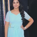 Shyamala Instagram - @syamalaofficial When Mrs. Syamala is hosting, everyone enjoys it because of her infectious smile. Not only is she a charming host, but she's also a brilliant actress, showcasing her talent in movies. 💕 #filmcombat #syamala #host #anchor #tollywood #eaglemovieevent #celeb #actress #celebrity #cute #smile