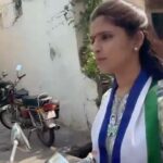 Shyamala Instagram – *విజయవాడలో *

*విజయవాడ వైసిపి ఎంపీ అభ్యర్థి కేశినేని(శ్రీనివాస్) నాని తరపున ప్రచారం *

*నాని కూతురు శ్వేతా తో కలిసి గడపడ గడపకు ప్రచారం 

*జగనన్న హామీలను వివరిస్తూ ప్రతి ఒక్కరిని ఆప్యాయంగా పలకరిస్తూ ప్రచారం 

*మే 13 ఫ్యాన్ గుర్తుకు ఓటేయండి విజయవాడ ఎంపీగా కేశినేని నాని అన్నను గెలిపించండి*

జై జగన్ జై నాని జై వైసిపి @ysjagan @ysbharathireddy @kesineni_nani @kesineniswetha @ysrcongress @ysrcp_andhrapradesh @ysrcpofficial @ysrcpsocial @ysrcp_denduluru @ysrcp_usa_sm @ysjagan_fc_telangana @ysrcp_gudivada @ysrcp_eluru_district_youthwing @ysrcp_connects_rayalaseema @ysrcp_giddalur @sakshihdtv