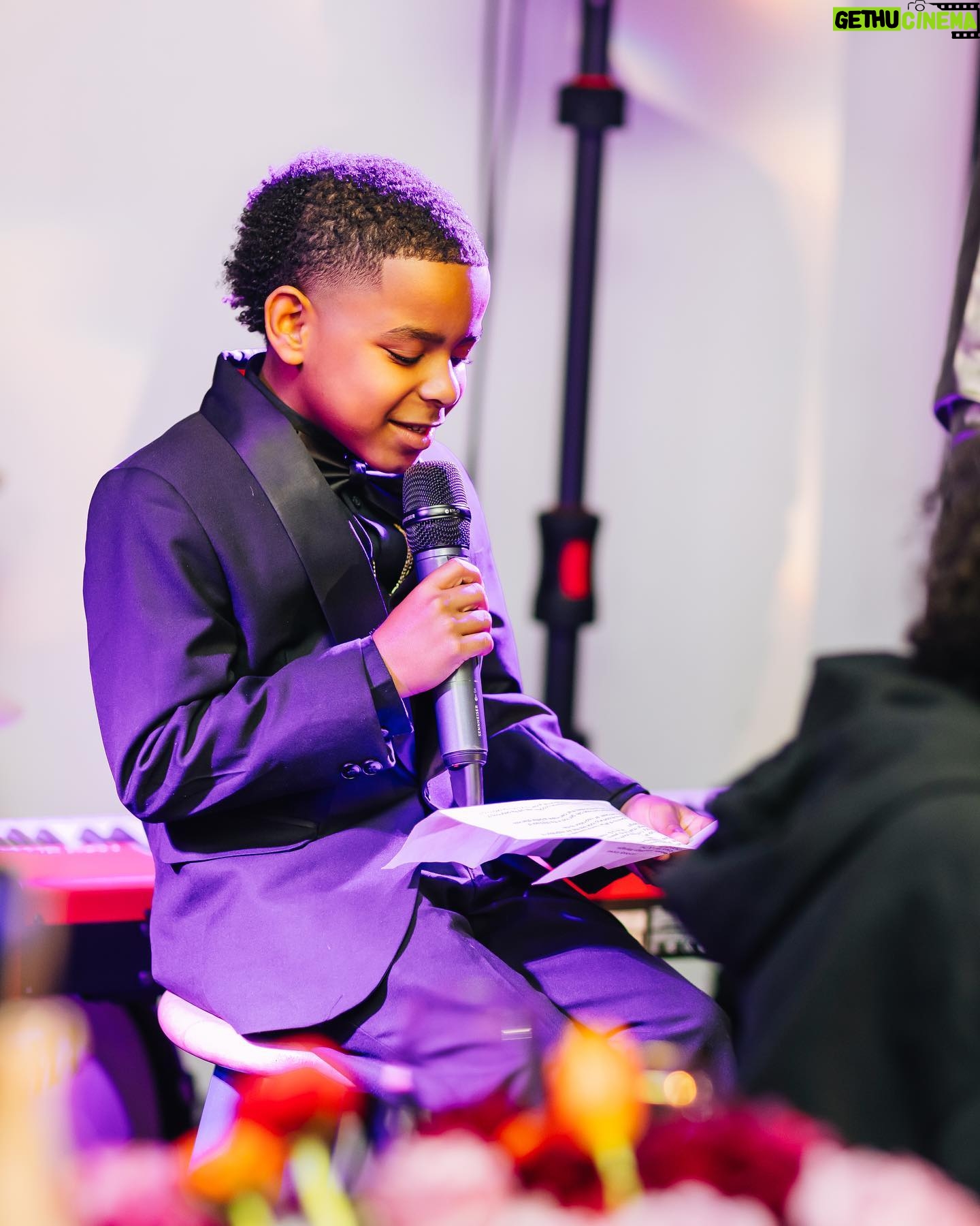 Sierra Capri Instagram - Huge thank you to @theonlyjasonlee and @badgalriri for hosting a magnificent Hollywood Cares Foundation dinner dedicated to cultivating changes for Youth Leadership, Civic Engagement, and Personal Development within our youth individuals.Side note: Jason experienced the upbringing that he did and faced endless challenges but still created this foundation which speaks volumes about his character and desire to influence the next generation.So grateful to have been apart of it.A night to truly remember and to remind you to dream big, always. #dreamsunlocked