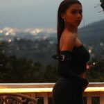 Sierra Capri Instagram – Keep your chin up so your crown won’t slip🫶🏽