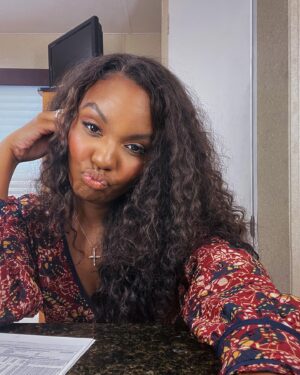 Sierra McClain Instagram - Hi. So.. @911lonestar is back on @foxtv tonight at 8/7c. Is it a date? 🌹
Cool. See y’all then.. 💫