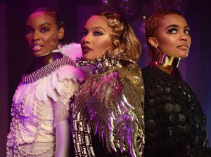 Sierra McClain Instagram - Happy 10th Anniversary. 🥀👻🎃
Calling all the Monsters 2021, photo dump 📸
Link in bio