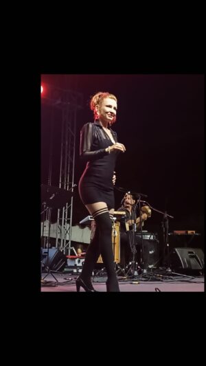 Sigrid Alegría Instagram - Una cosa suave con mi papá, don Julito, antes de subir al escenario para alegrar el alma con @aparcoa y nuestro @e_marchant al acordeón