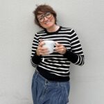 Silvia Abril Instagram - ¿Cómo lleváis la vuelta de vacaciones ? Volver a la rutina siempre es difícil, pero es más fácil con una buena infusión o un café 🤣🤣 acordaros de sopladlo que quema 😜❤️