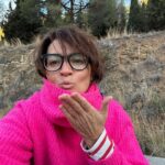 Silvia Abril Instagram – Boooooon diaaa!!!!!
Os mando un beso 💋💋
Buen comienzo de semana !🥰