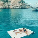 Silvina Luna Instagram – #TBT remembering
#stbarth 
Twins 🤍 @fernandalsmith