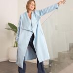 Silvina Luna Instagram - La prenda que no me voy a sacar todo el invierno 💙 Este Tapado Figueroa Alcorta de @prussia_moda 💘 Si todavía no los conocen, vayan corriendo que ya salió la NUEVA COLECCIÓN y es un fuego 🔥 Además están con un súper SORTEO hasta el 25/03 ✨✨✨ ¡Encontrá la nueva colección en www.Prussia.com.ar! . . 📸 @samuelganembeauty Hair @jaz.sanders & @bebesandersok Makeup @loreandrade1981 #LunaStyle #Look #moda #stilyng #fashion #SilvinaLuna