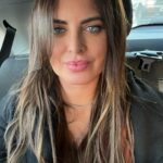 Silvina Luna Instagram - Semana de REPECHAJE!! Seguramente ya esté adentro del hotel! Quería contarles que estoy feliz de ser parte del @hoteldefamosos gran producción de @boxfishtv @eltrecetv, es un formato que AMO y lo saben!!🤗 Entre más allá de todo a disfrutar!! a jugar un poquito 😜, a reírme con la gente que conecte ahí adentro, eso hice siempre!! Y los que se manejaron con otros valores es un rollo de ellos. No soy quien para juzgarlos..veré que me nace ahí adentro pero intentaré ser lo más genuina y auténtica con lo que siento. La violencia no es el camino por lo menos para mi.. No nos olvidemos que es un juego y un programa de TV y que somos todas PERSONAS!! Espero que disfruten de este programa tanto como yo! Nos vemos a la salida! Los quiero gracias por el apoyo siempre ❤️ . . . .mi look canchero @tipadenim ✨