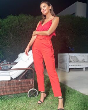 Silvina Luna Instagram - Hoy arrancamos con Divina comida por @telefe a las 23,30 hs. ⁣
⁣
 Nos encontramos por primera vez con el equipo.⁣
⁣
Durante la semana iré subiendo todo el back 😉
